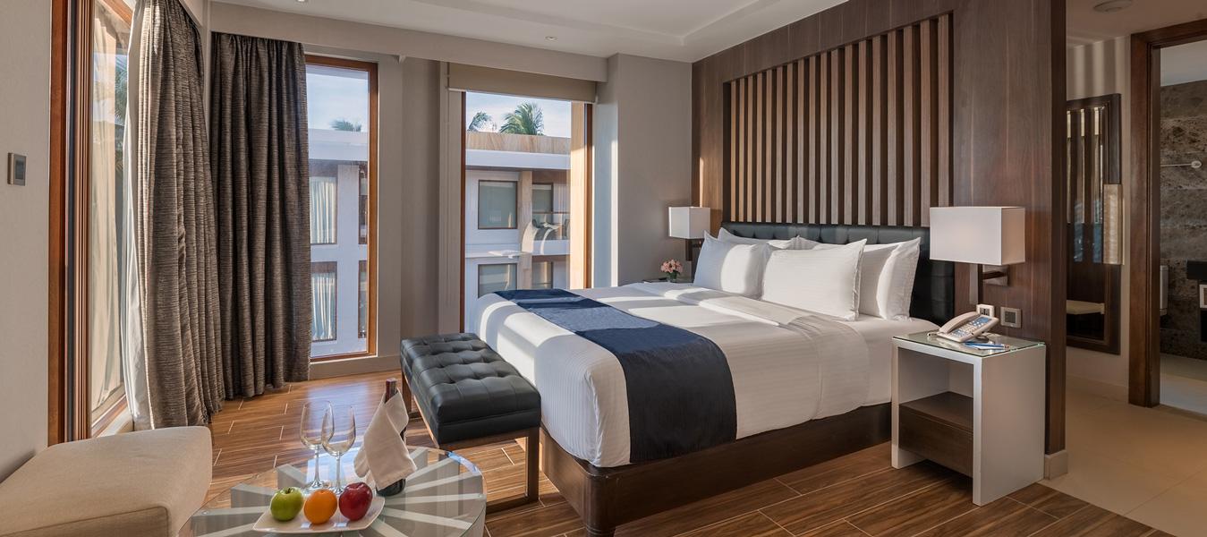 Henann Crystal Sands Resort Balabag  Экстерьер фото